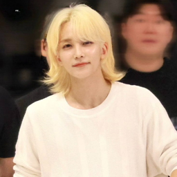 Jeonghan gallery image