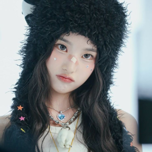 JiYeon gallery image