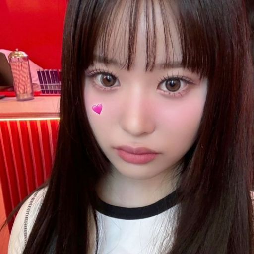 Yuina gallery image