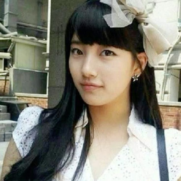 Suzy gallery image