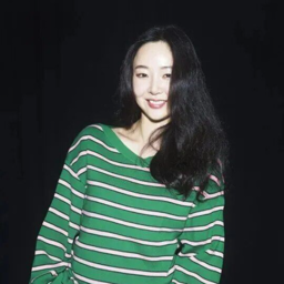 Min Hee Jin gallery image