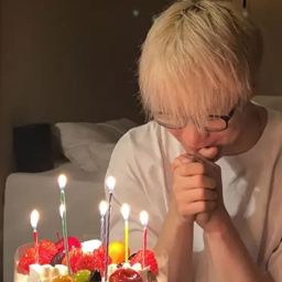 Moon Bin gallery image