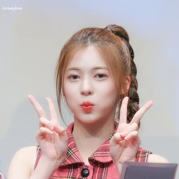 DaHyun gallery image