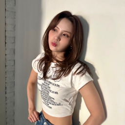 Jiyoon gallery image