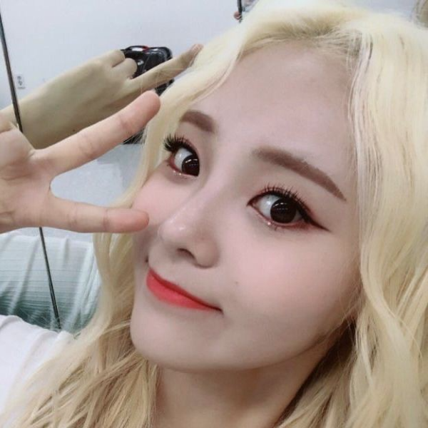 Jinsoul gallery image