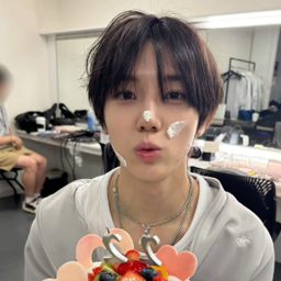 Seongmin gallery image