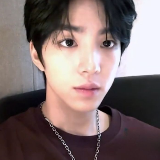 Baek Junhyuk gallery image