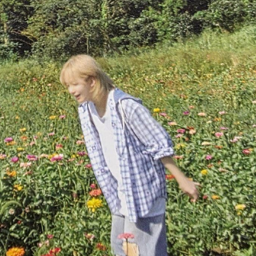 Jeonghan gallery image