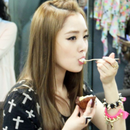 Woohee gallery image