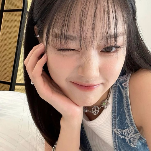 Hyunjin gallery image