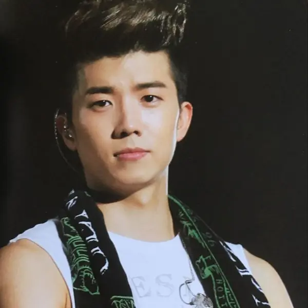 Jang Wooyoung gallery image