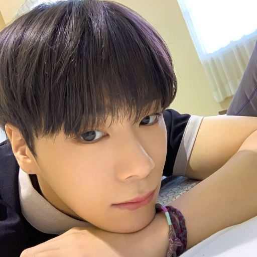 Moon Bin gallery image