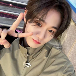 Ji Yunseo gallery image