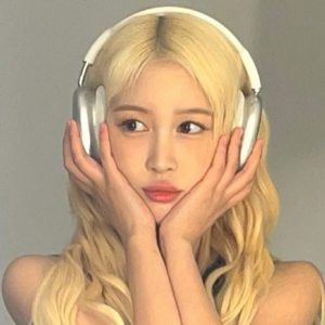 Dayoung gallery image