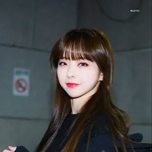 Vivi gallery image
