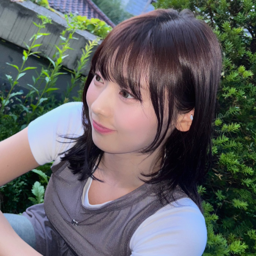 Hyeonju gallery image