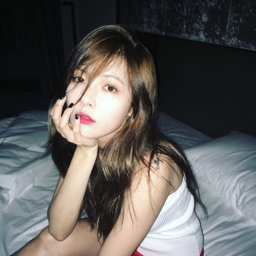 Hyuna gallery image