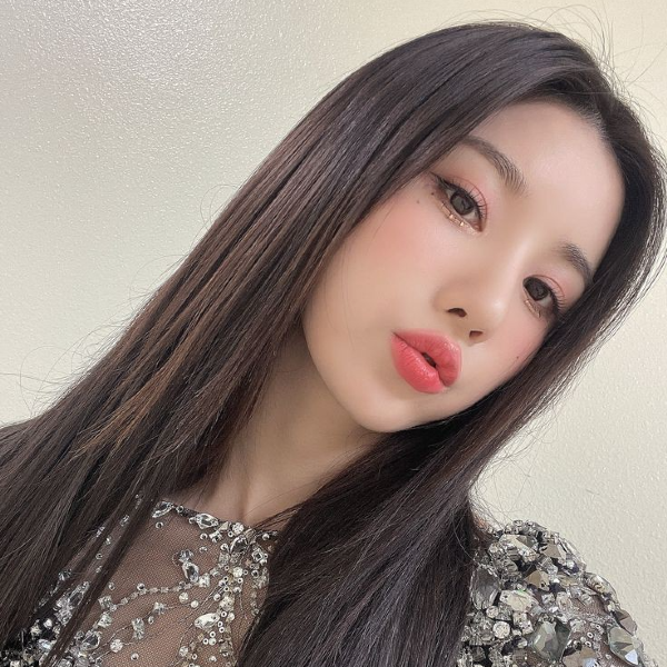 Eunbi gallery image