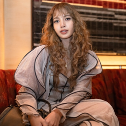 Lalisa gallery image