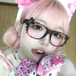 Kim ChaeWon gallery image