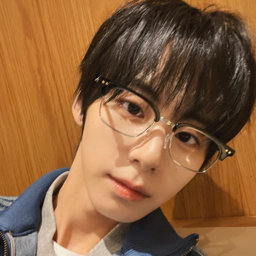 Jeongwoo gallery image