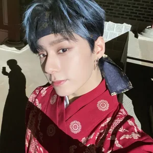 Hwanwoong gallery image