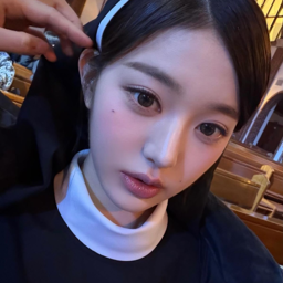 Wonyoung gallery image