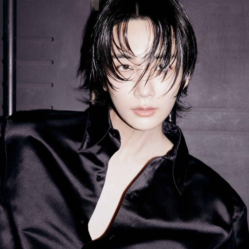 Jeonghan gallery image