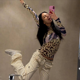 Chaeyoung gallery image