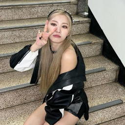 Wooah(우아) gallery image