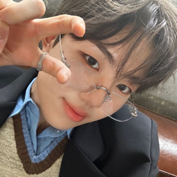 Park Jihoo gallery image