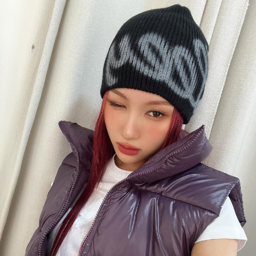 Siyeon photo