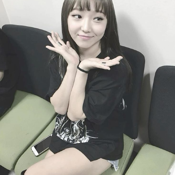 Min gallery image