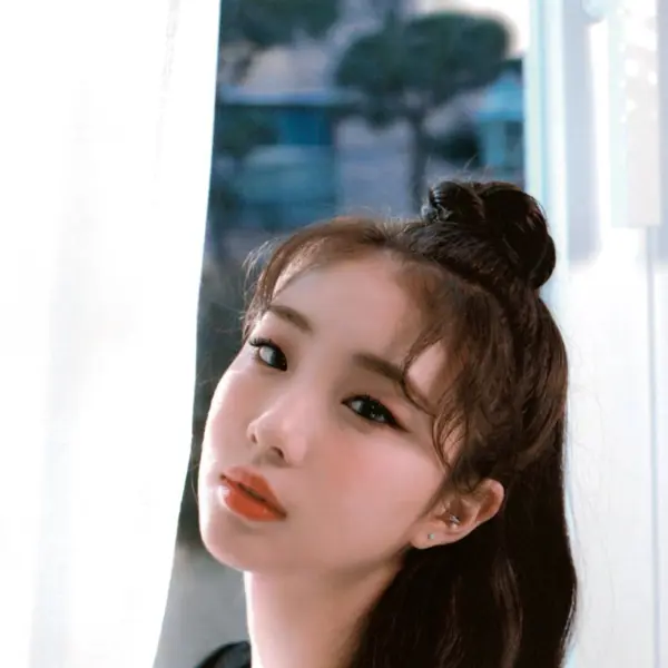 Yeojin gallery image