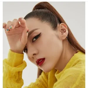 Dara gallery image