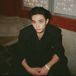 Hyunjin gallery image