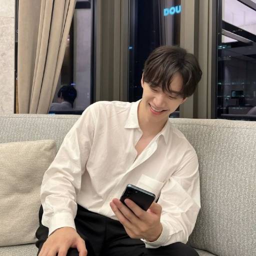 Imagem da galeria de Lee Junho