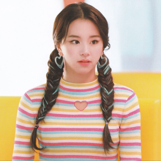 Chaeyoung gallery image