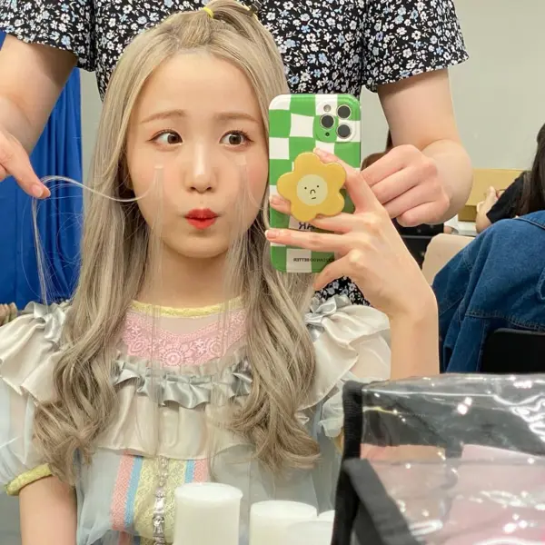 Hitomi gallery image