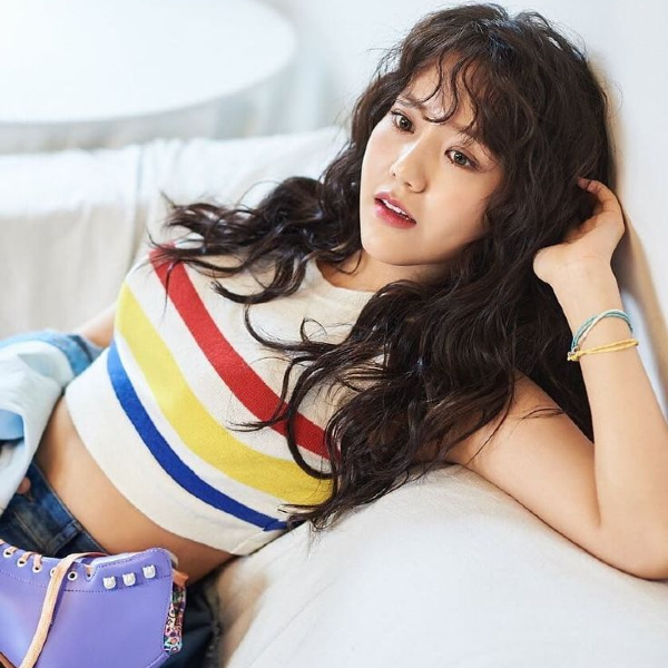 Shin Hyejeong galerijafbeelding