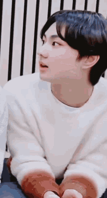 Jungwon gif