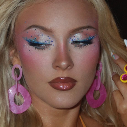 Zara Larsson gallery image