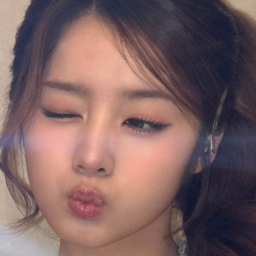 Elisia gallery image