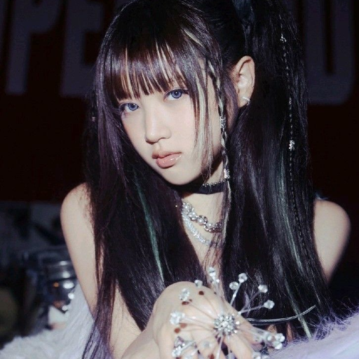 Kim gallery image