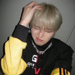 Shiroiwa Ruki gallery image