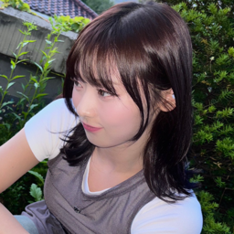 Hyeonju gallery image