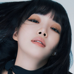 Chungha gallery image