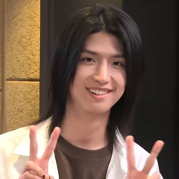 Jun Han gallery image