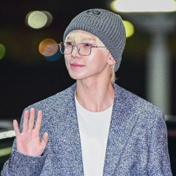 Yeosang gallery image