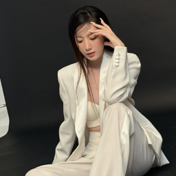 Shuhua gallery image